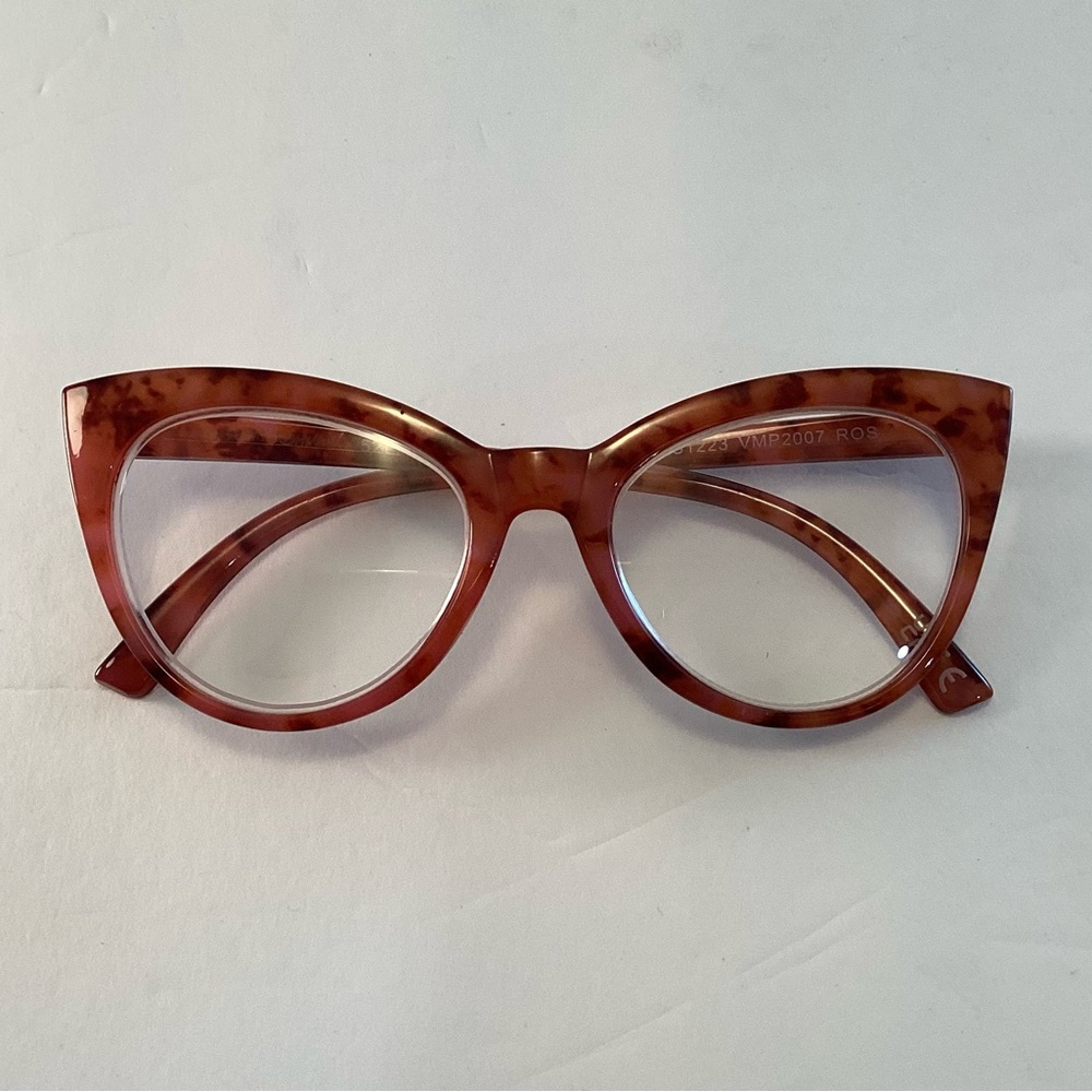 Betsey Johnson Reading Glasses +2.00 Light Brown Marble Large Cat Eye Readers